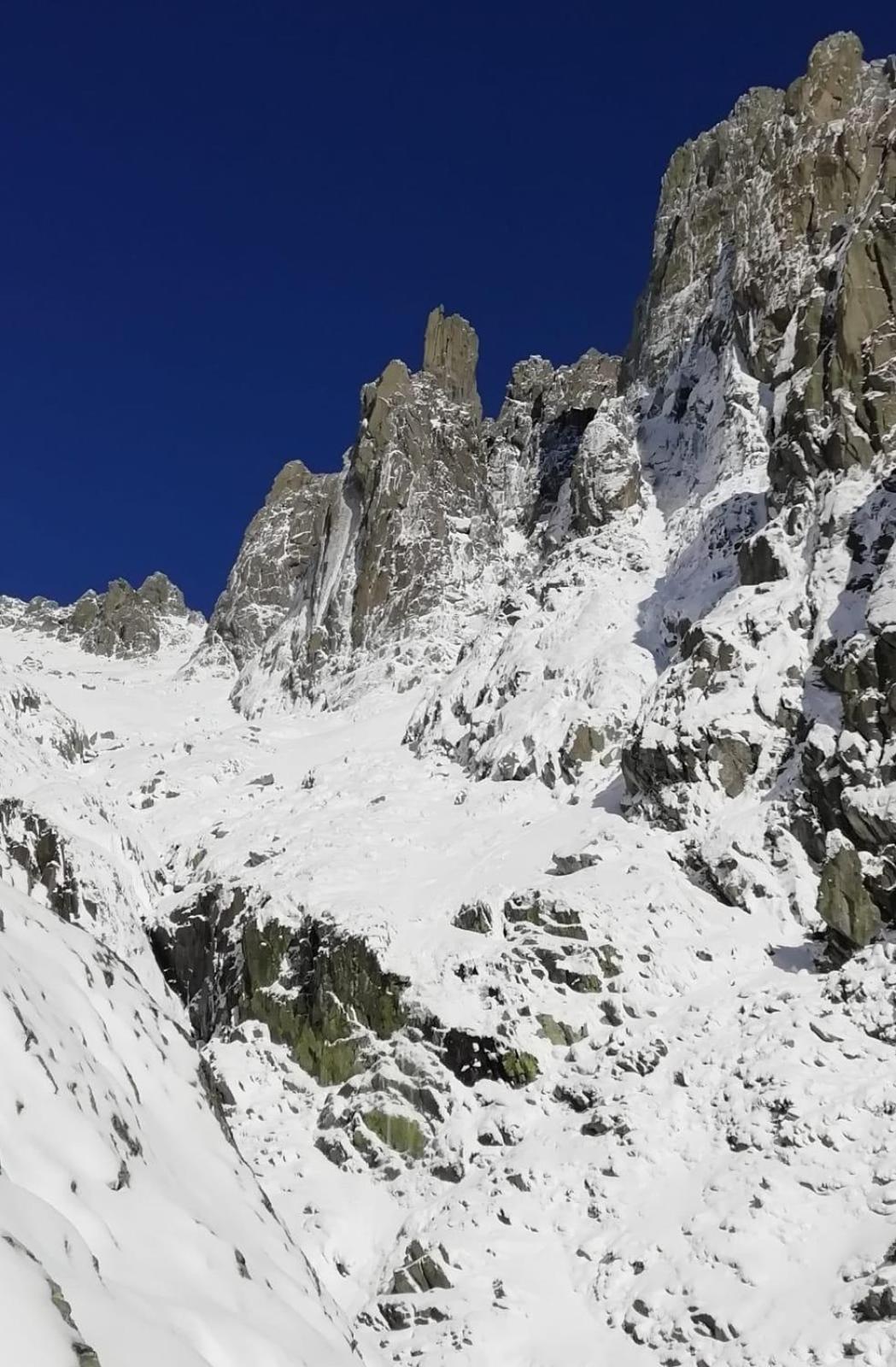Hostal Cielo De Gredos Гисандо Екстериор снимка